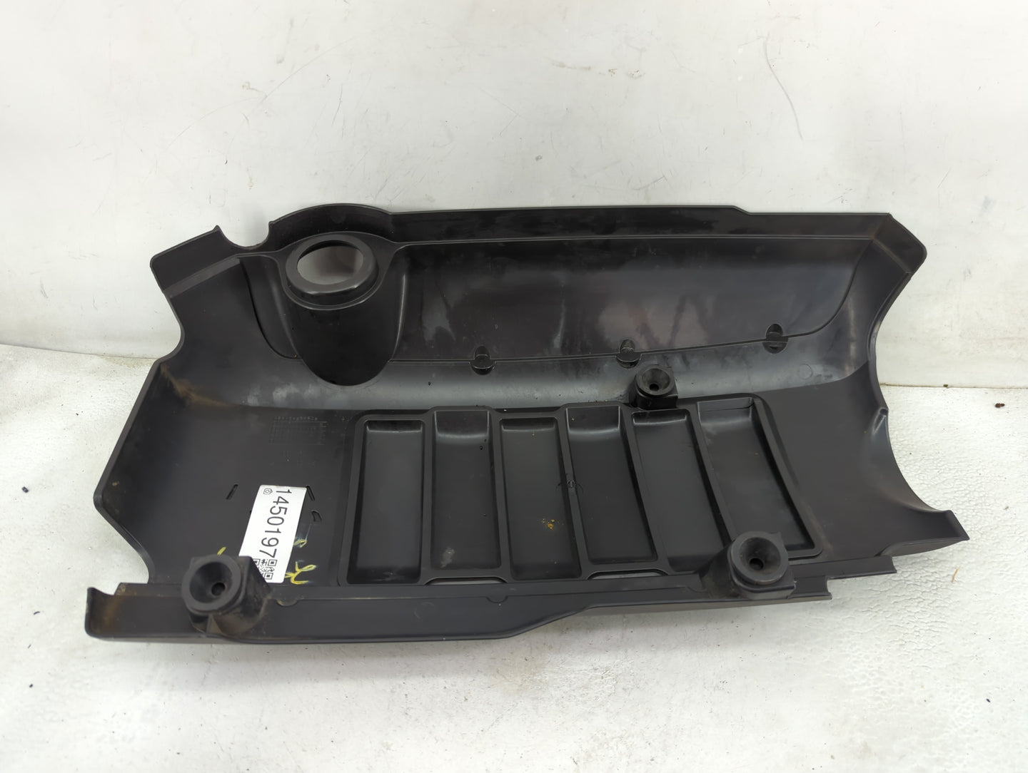 2017 Chevrolet Traverse Engine Cover - Oemusedautoparts1.com