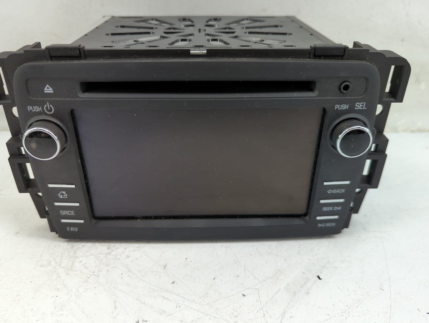 2016-2017 Chevrolet Traverse Radio AM FM Cd Player Receiver Replacement P/N:84082781 Fits Fits 2016 2017 OEM Used Auto Parts