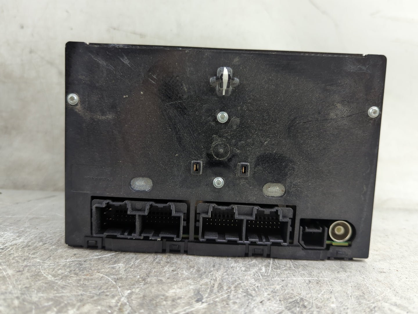 2016-2017 Chevrolet Traverse Radio AM FM Cd Player Receiver Replacement P/N:84082781 28528989, L2C0050TR Fits Fits 2016 2017