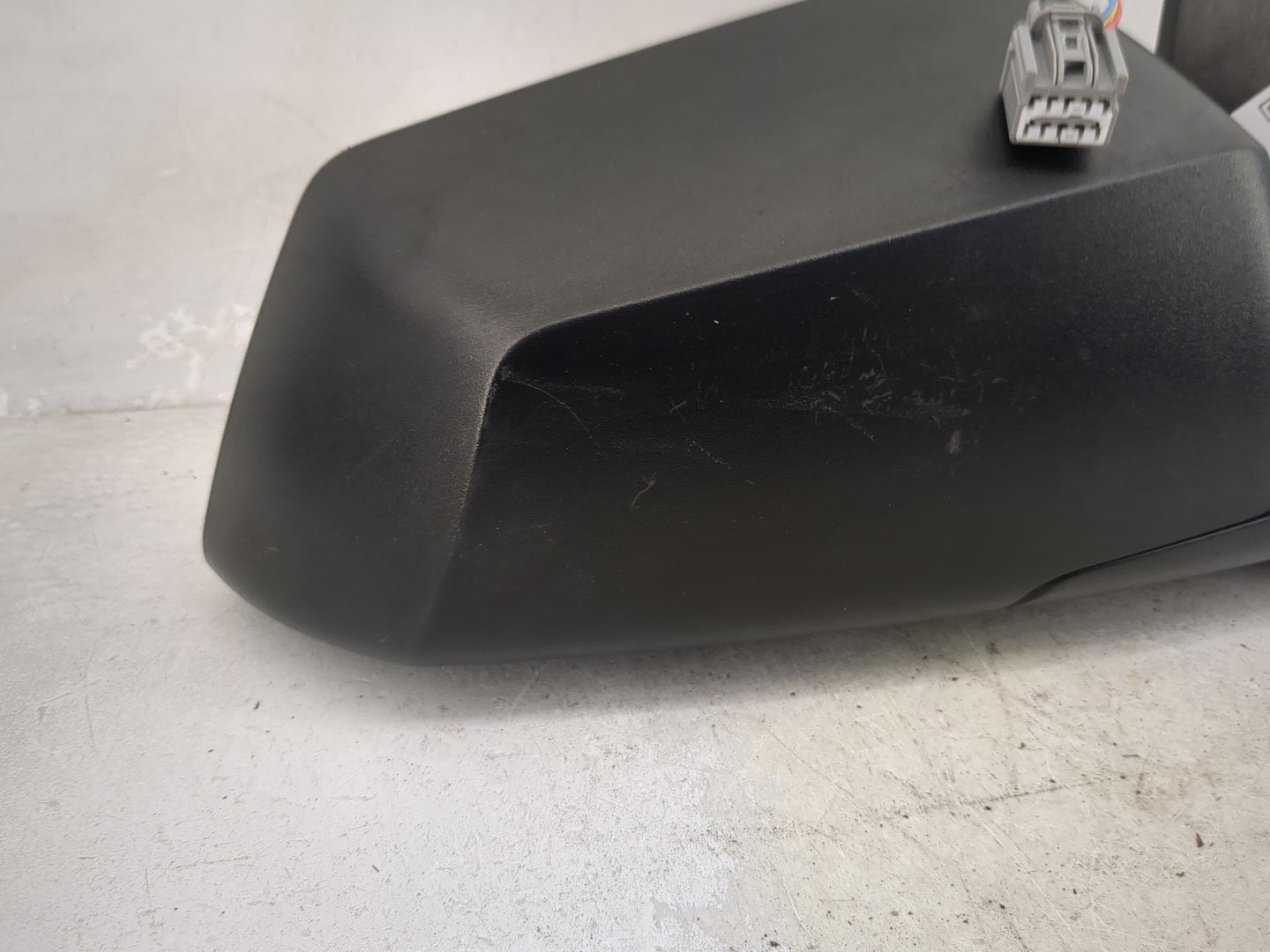 2015-2017 Chevrolet Traverse Passenger Side View Mirror - Right Door Mirror OEM Used - Oemusedautoparts1.com