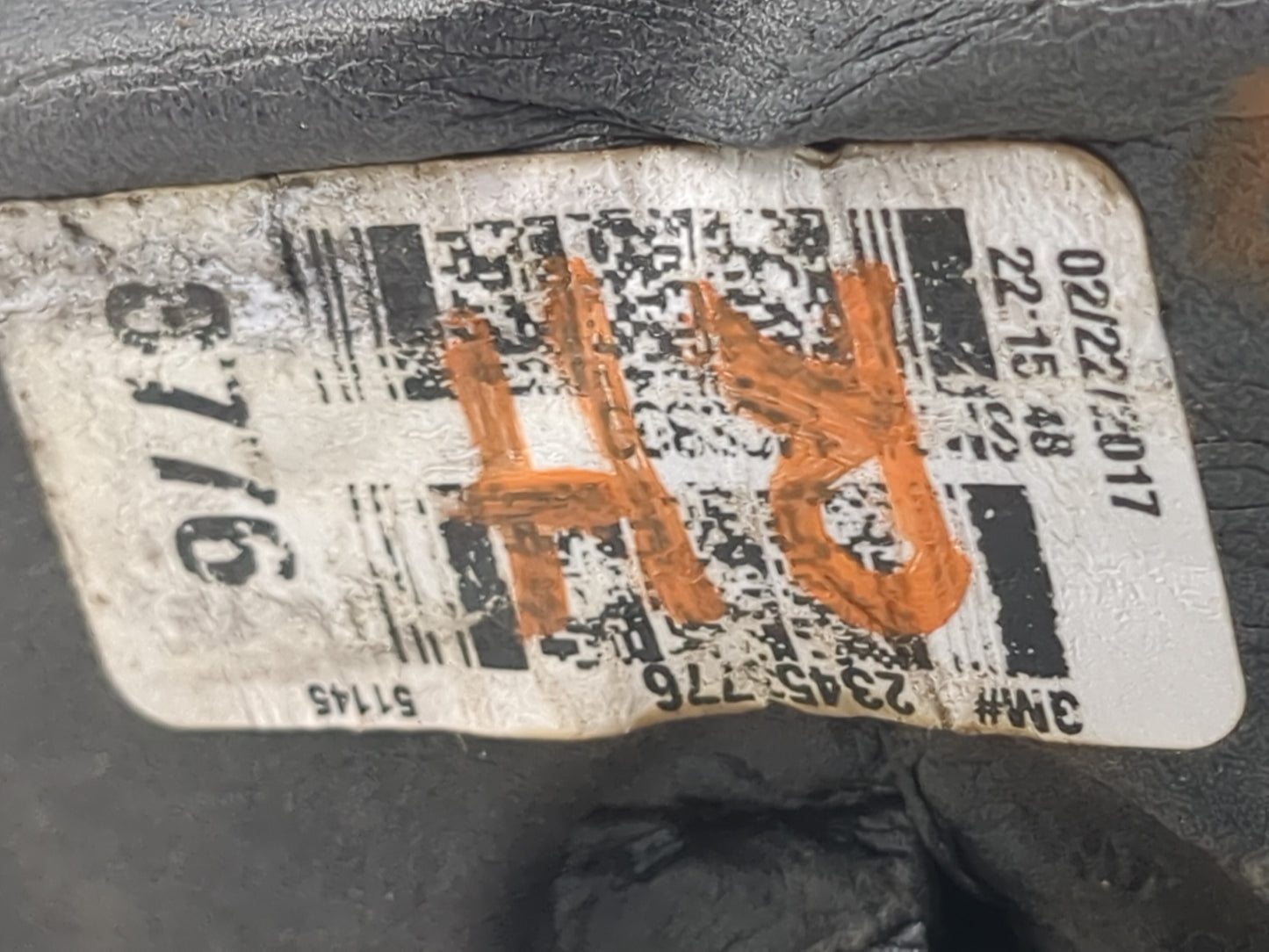 2015-2017 Chevrolet Traverse Passenger Side View Mirror - Right Door Mirror OEM Used - Oemusedautoparts1.com