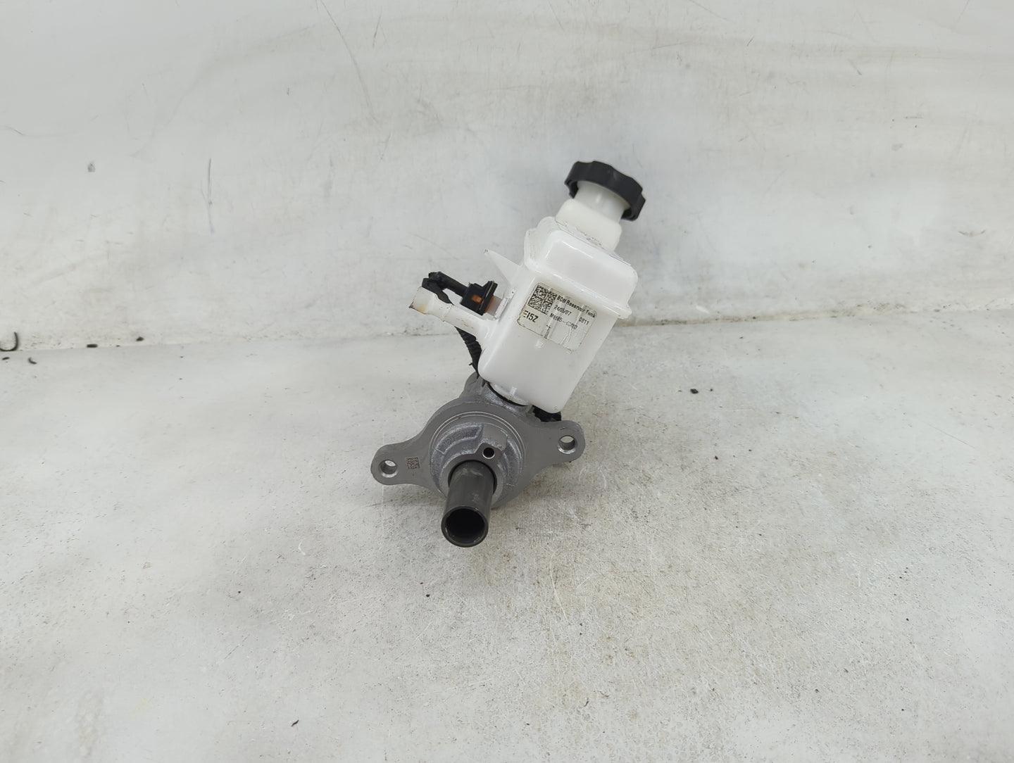 Chevrolet Traverse Brake Master Cylinder 1489127 - Oemusedautoparts1.com