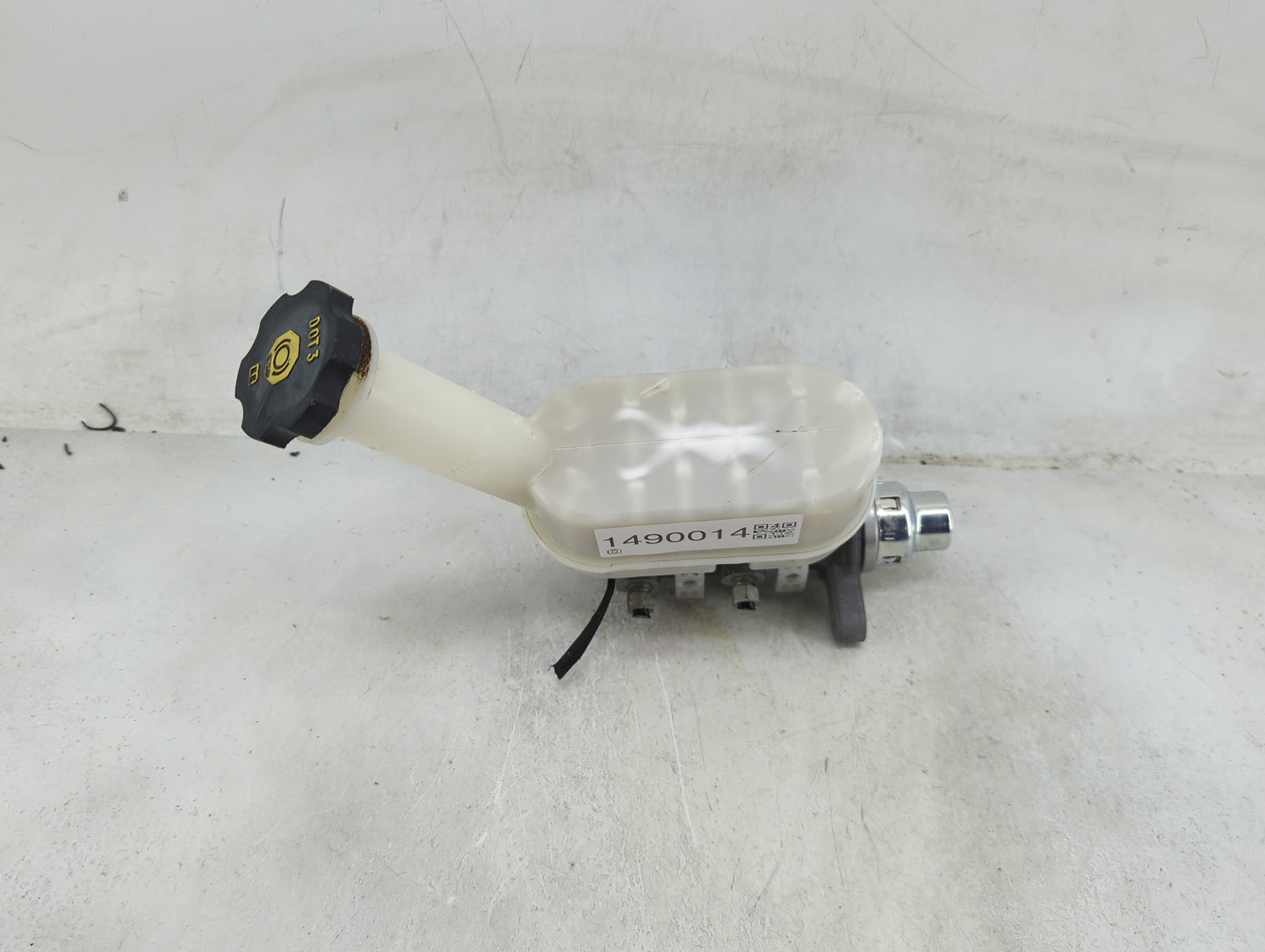 Chevrolet Traverse Brake Master Cylinder 1490014 - Oemusedautoparts1.com