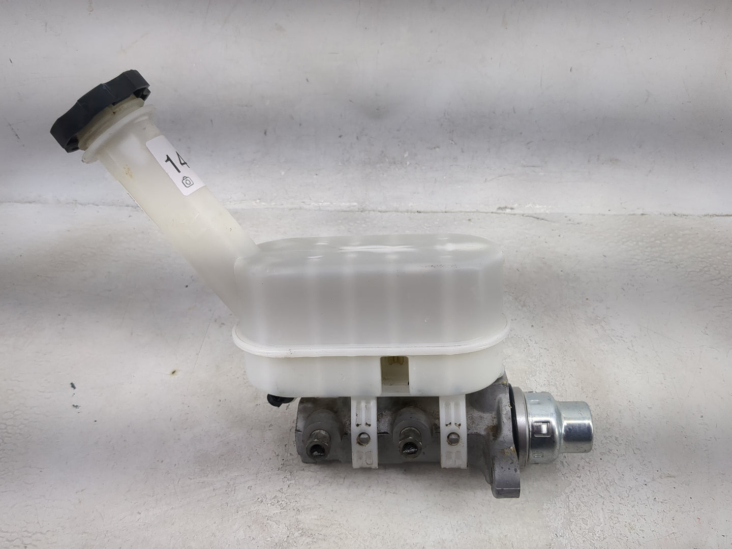 Chevrolet Traverse Brake Master Cylinder 1491984 - Oemusedautoparts1.com