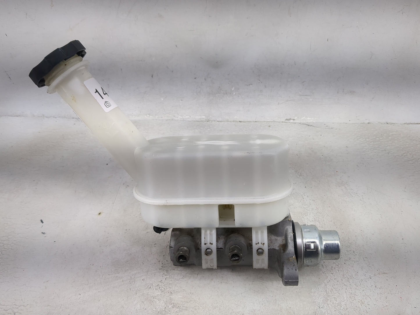 Chevrolet Traverse Brake Master Cylinder 1491984 - Oemusedautoparts1.com