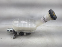 Chevrolet Traverse Brake Master Cylinder 1491984 - Oemusedautoparts1.com