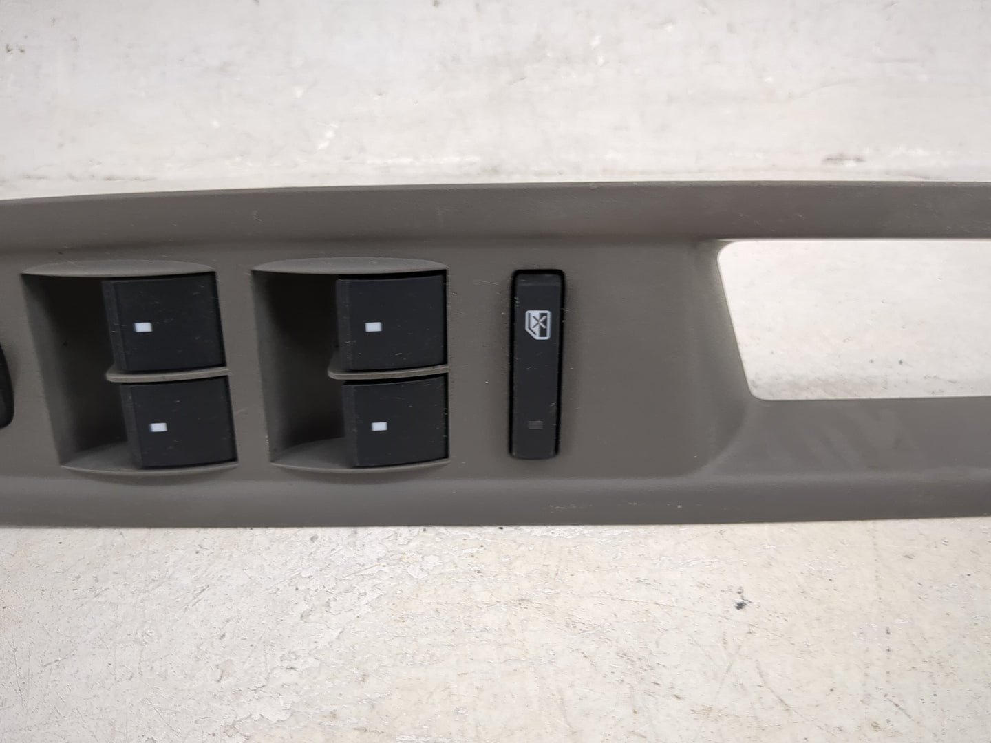 2009-2017 Chevrolet Traverse Master Power Window Switch Replacement Driver Side Left P/N:20945129 SANAD1243B Fits OEM Used A