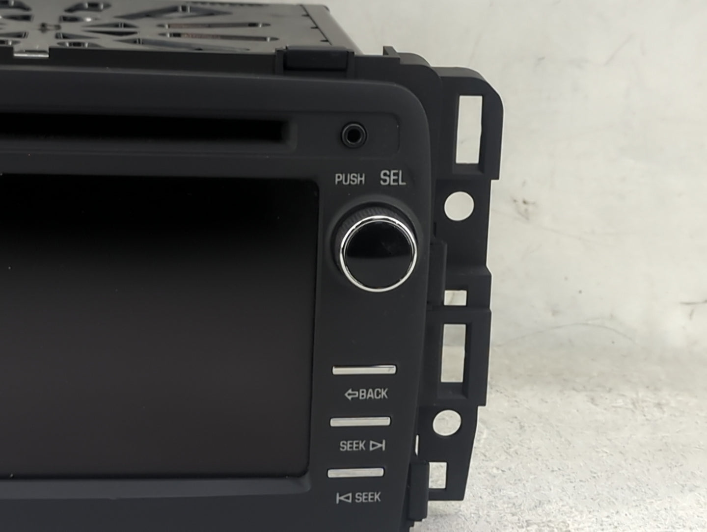 2016-2017 Chevrolet Traverse Radio AM FM Cd Player Receiver Replacement P/N:84082781 28528989, L2C0050TR Fits Fits 2016 2017