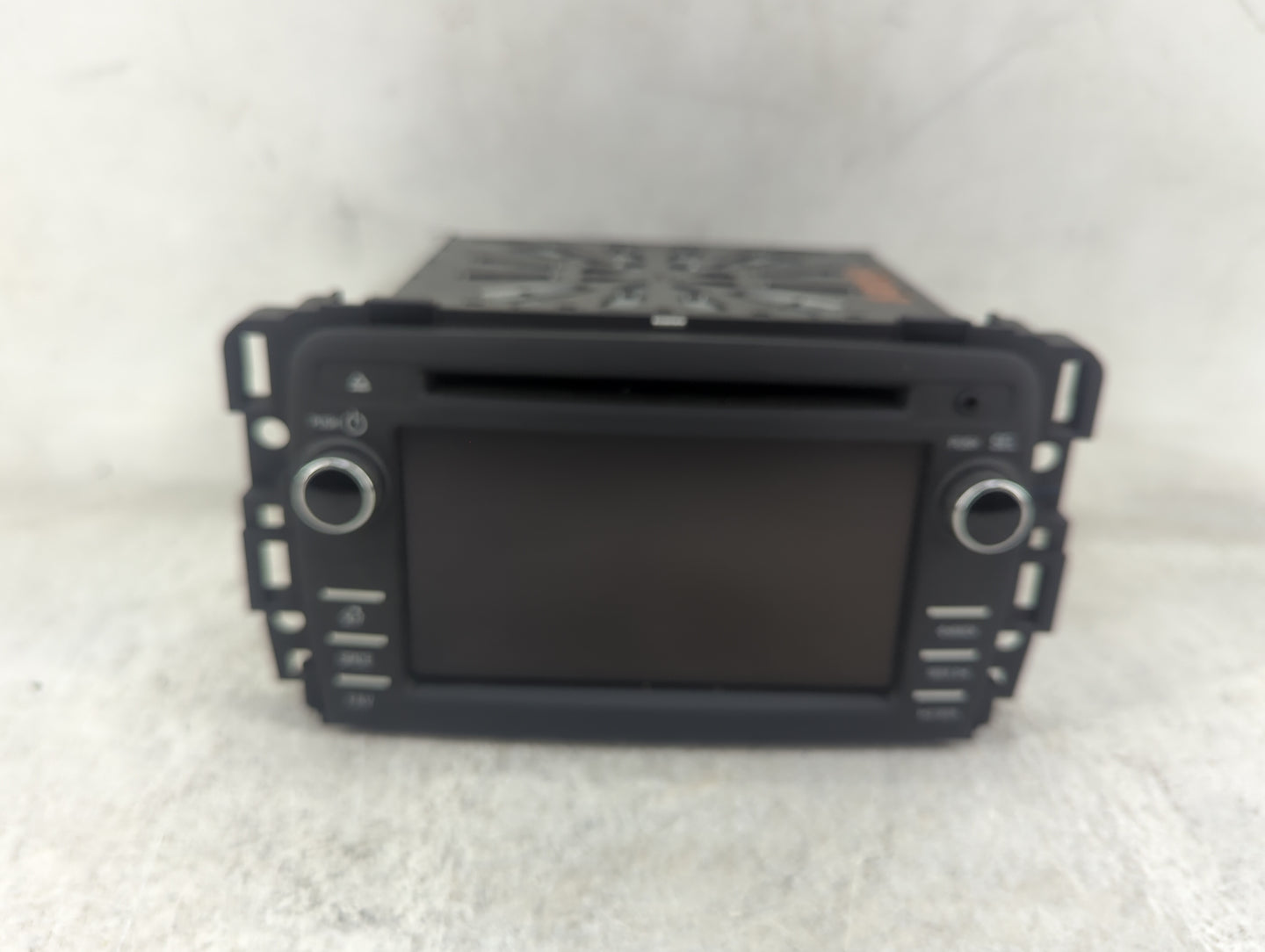 2016-2017 Chevrolet Traverse Radio AM FM Cd Player Receiver Replacement P/N:84082781 28528989, L2C0050TR Fits Fits 2016 2017