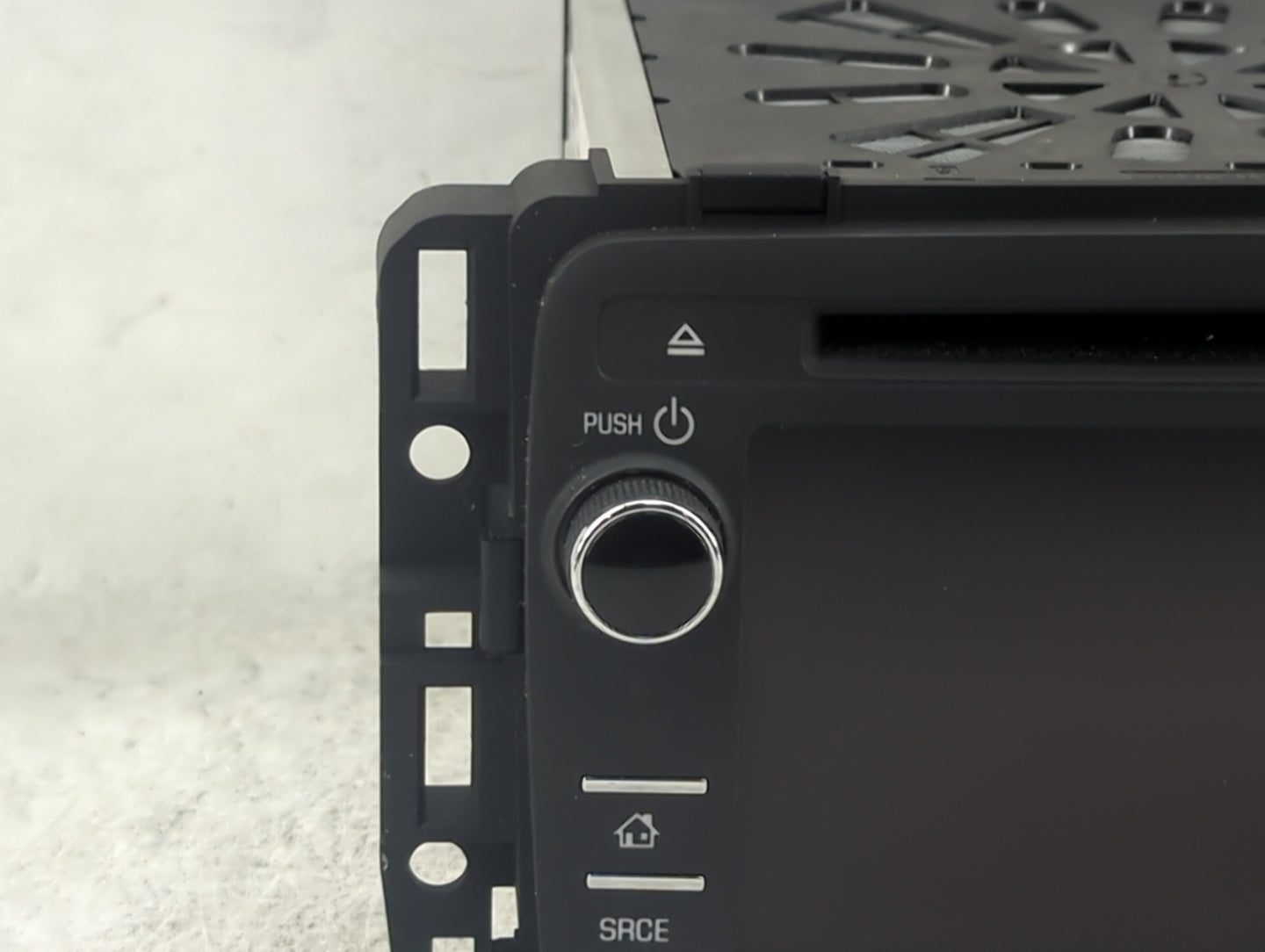 2016-2017 Chevrolet Traverse Radio AM FM Cd Player Receiver Replacement P/N:84082781 28528989, L2C0050TR Fits Fits 2016 2017