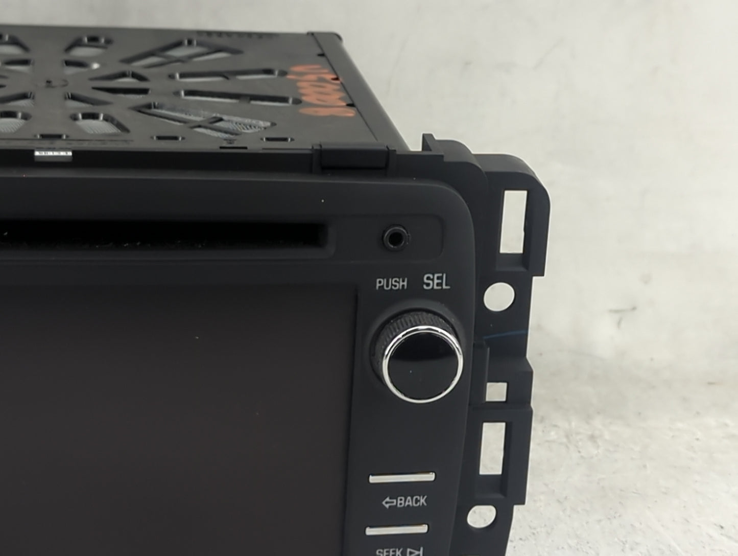 2016-2017 Chevrolet Traverse Radio AM FM Cd Player Receiver Replacement P/N:84082781 28528989, L2C0050TR Fits Fits 2016 2017