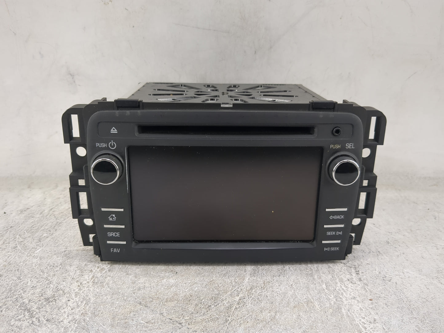 2016-2017 Chevrolet Traverse Radio AM FM Cd Player Receiver Replacement P/N:84082781 28528989, L2C0050TR Fits Fits 2016 2017