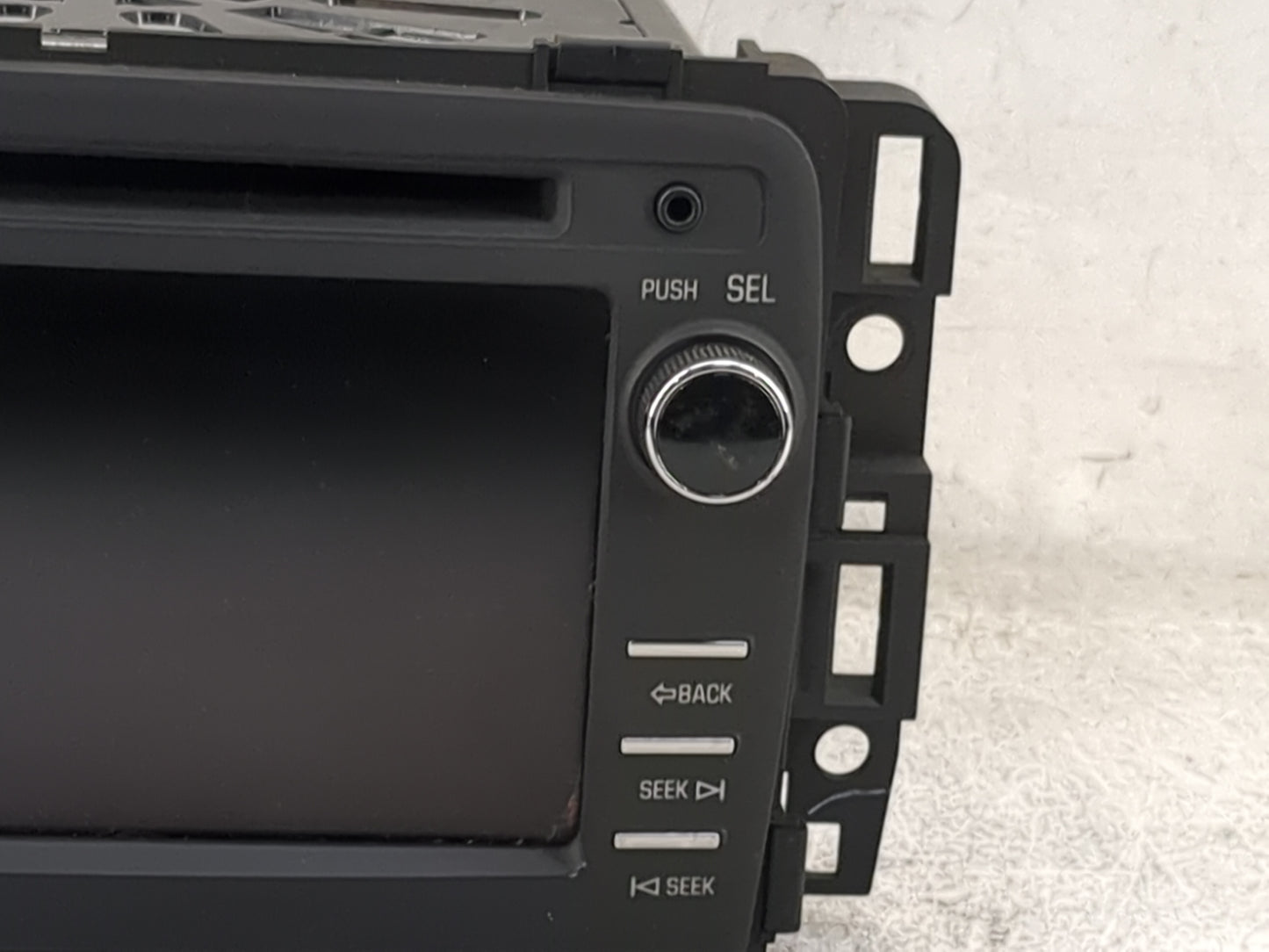 2016-2017 Chevrolet Traverse Radio AM FM Cd Player Receiver Replacement P/N:84082781 28528989, L2C0050TR Fits Fits 2016 2017