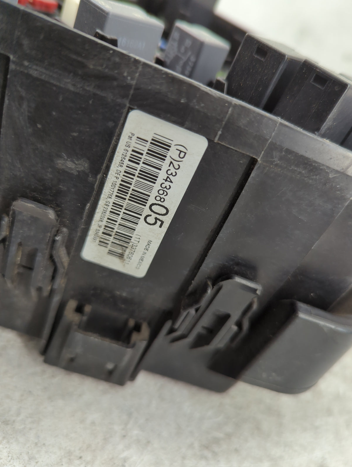 2015-2017 Chevrolet Traverse Fusebox Fuse Box Panel Relay Module P/N:23436805 20977706 Fits Fits 2015 2016 2017 OEM Used Aut