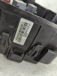 2015-2017 Chevrolet Traverse Fusebox Fuse Box Panel Relay Module P/N:23436805 20977706 Fits Fits 2015 2016 2017 OEM Used Aut