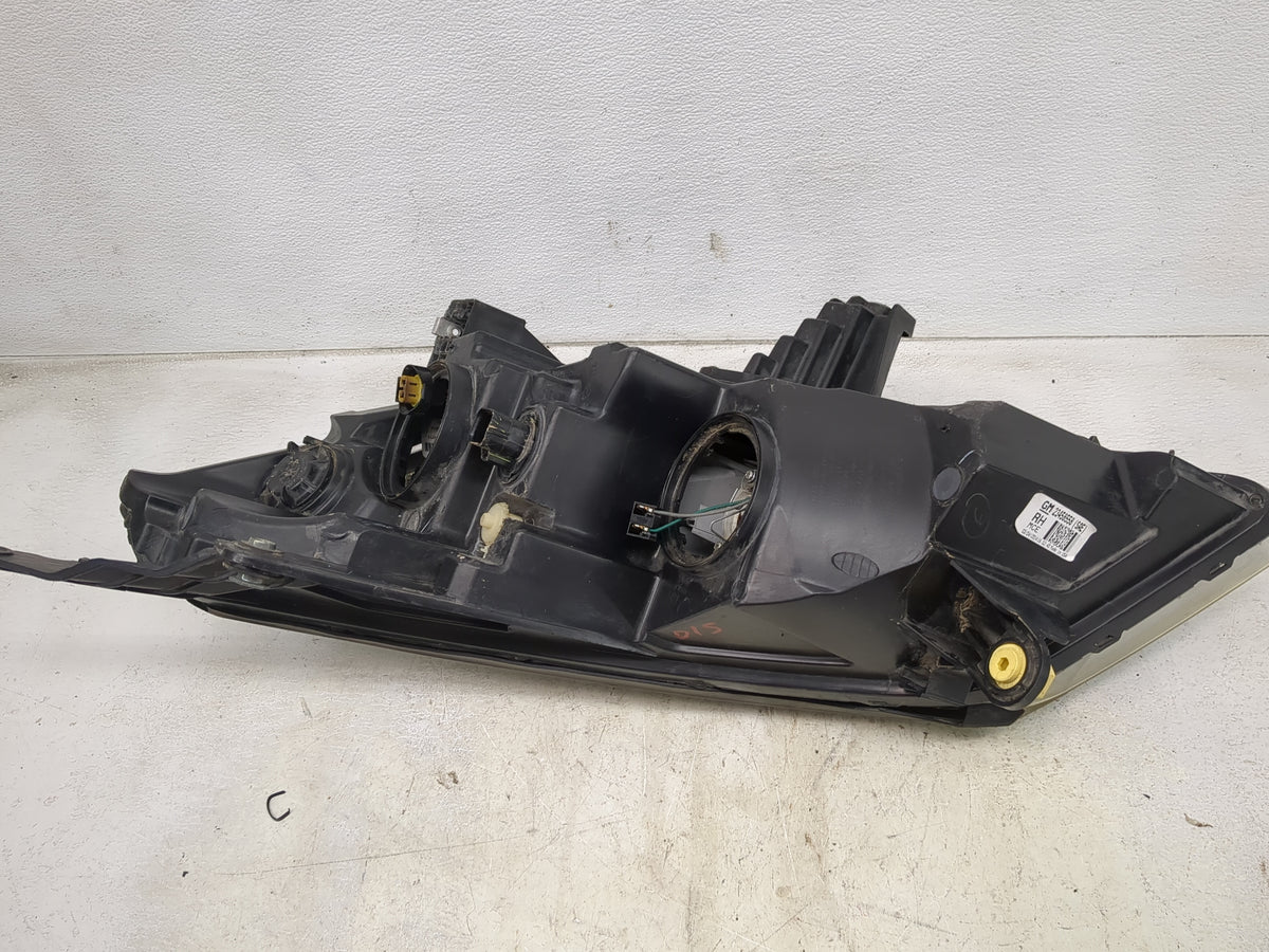 2013 Chevrolet Traverse Passenger Right Oem Head Light Headlight Lamp 1515257 - Oemusedautoparts1.com