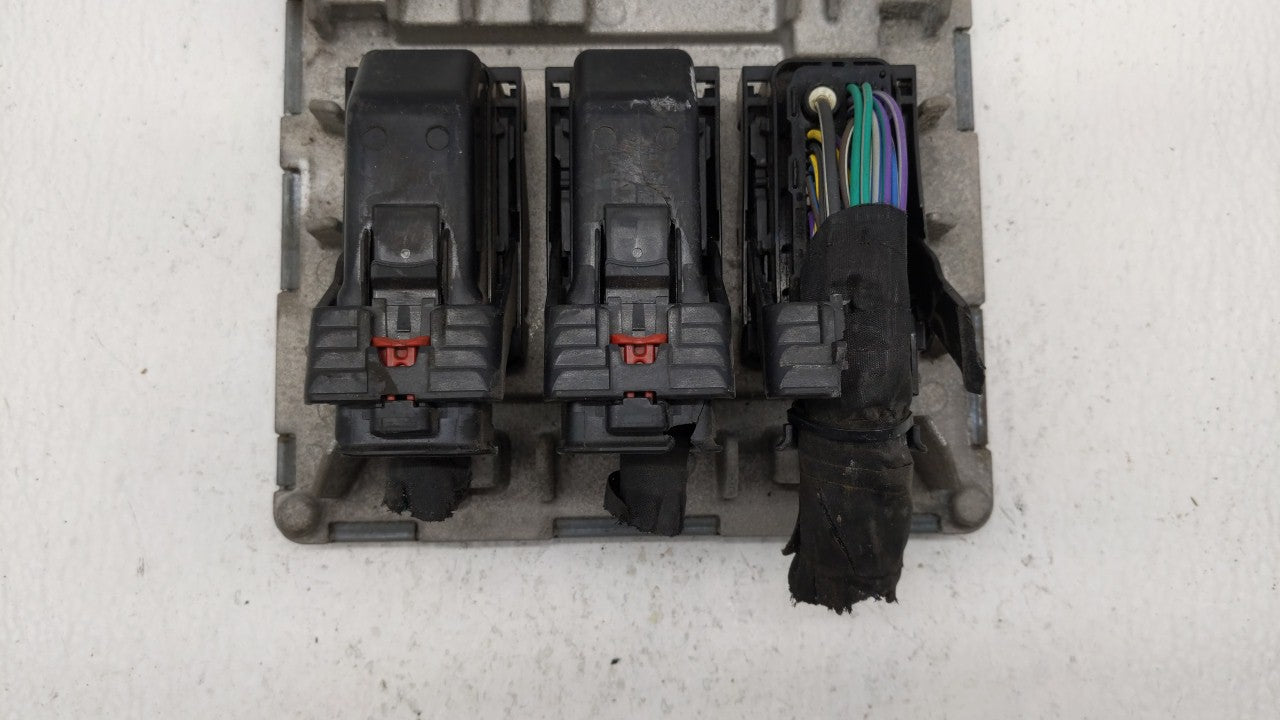 2017 Chevrolet Traverse PCM Engine Control Computer ECU ECM PCU OEM P/N:12683348 12679552, 12697045 Fits Fits 2016 2018 2019