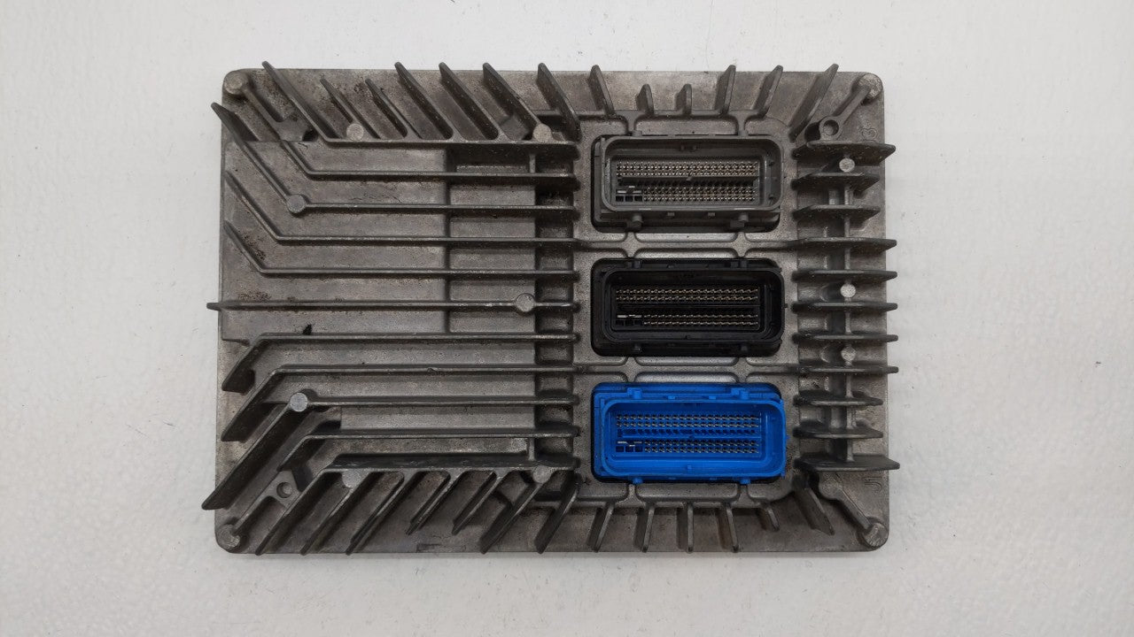 2017 Chevrolet Traverse PCM Engine Control Computer ECU ECM PCU OEM P/N:12666068 12667002, 12666070, 12667189 Fits Fits 2018