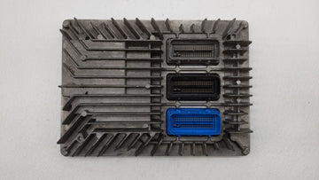 2017 Chevrolet Traverse PCM Engine Control Computer ECU ECM PCU OEM P/N:12666068 12667002, 12666070, 12667189 Fits Fits 2018