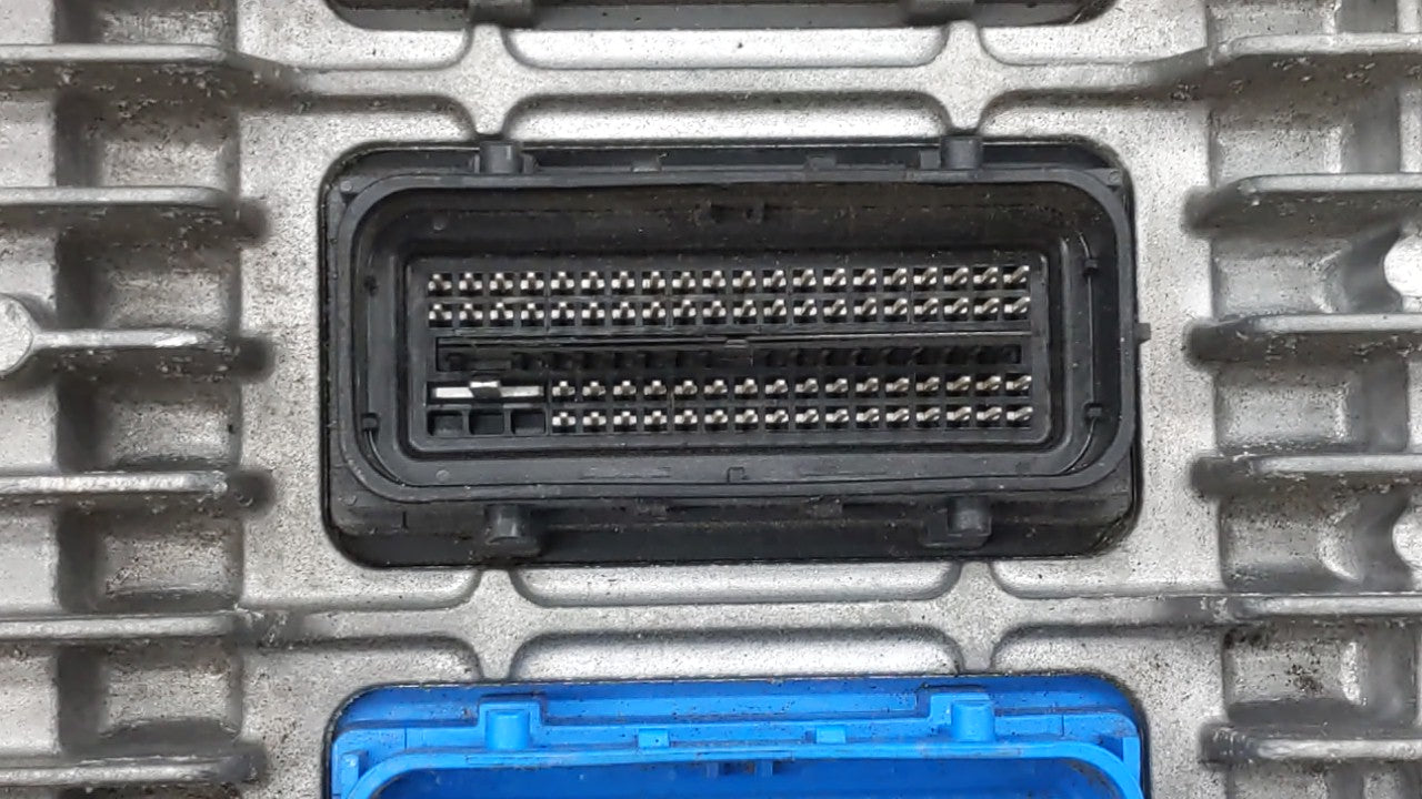 2017 Chevrolet Traverse PCM Engine Control Computer ECU ECM PCU OEM P/N:12666068 12667002, 12666070, 12667189 Fits Fits 2018