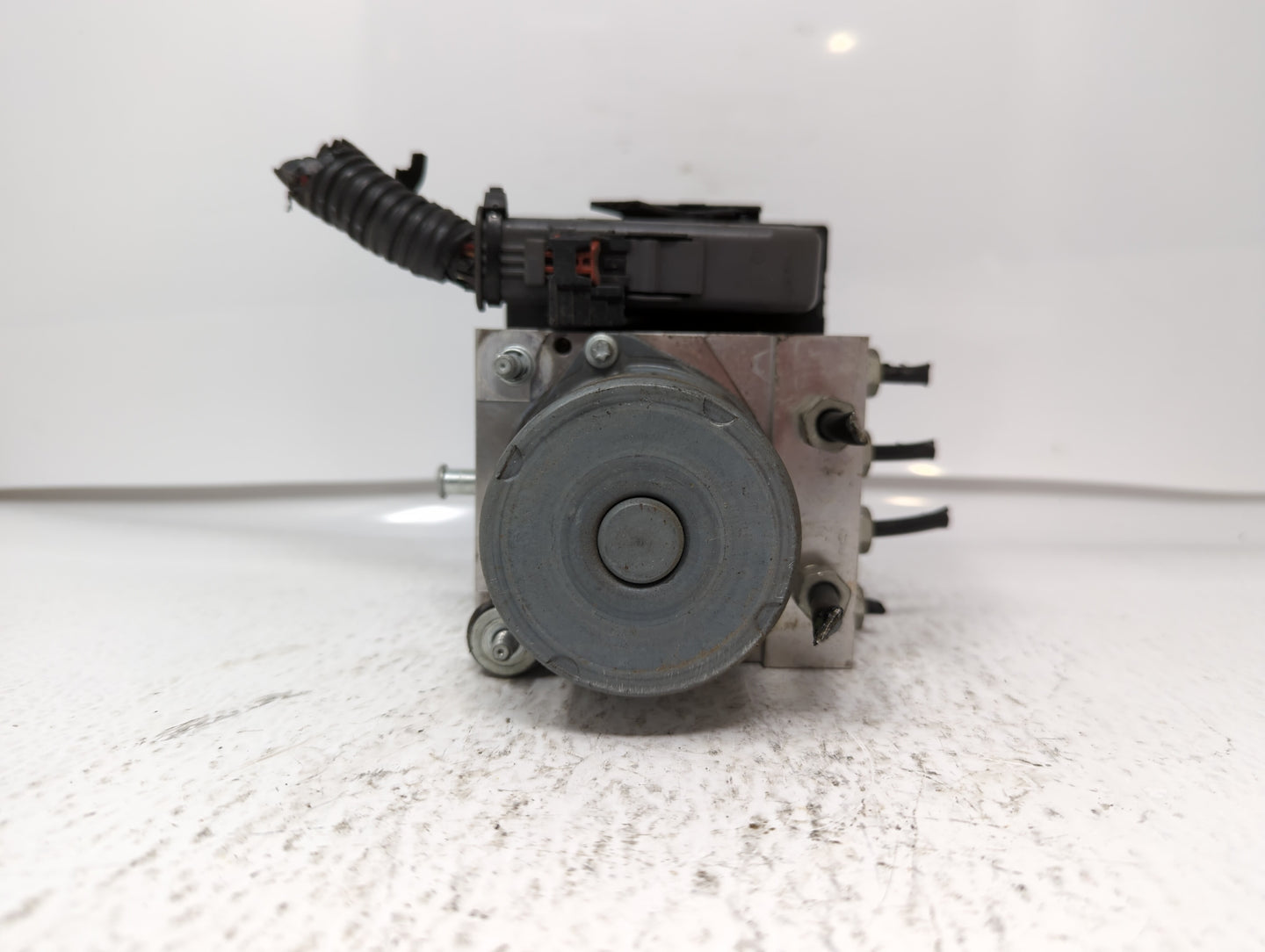 2017 Chevrolet Traverse ABS Pump Control Module Replacement P/N:23407415 22893247, 22893248 Fits Fits 2012 2013 2014 2015 20