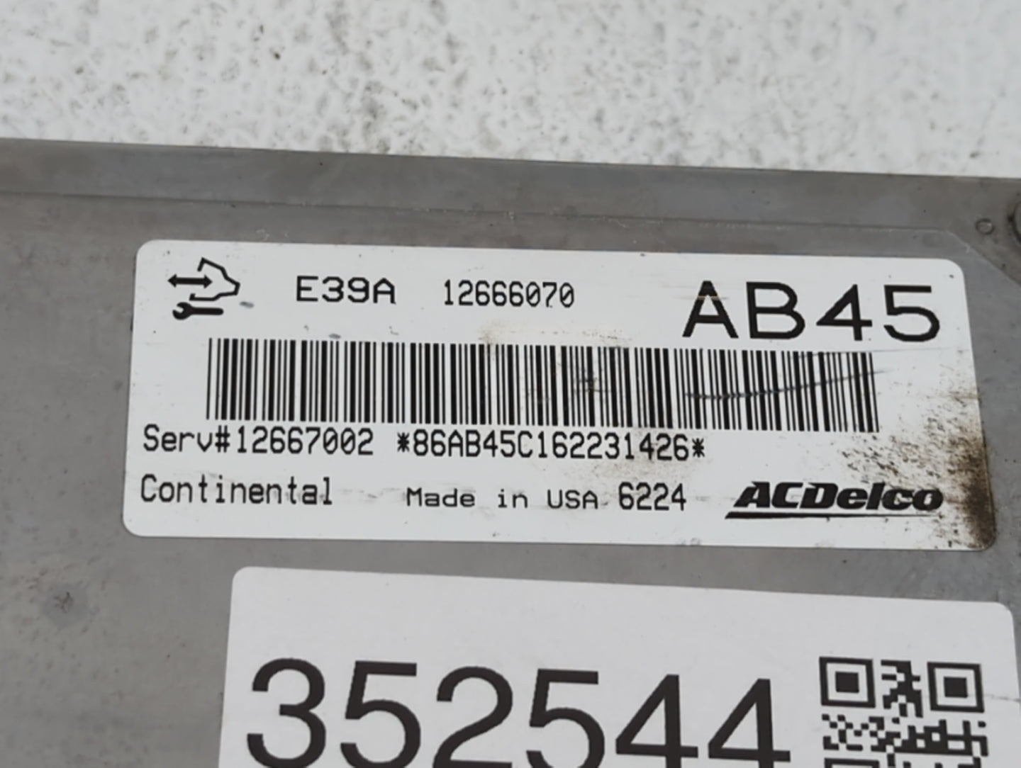 2017 Chevrolet Traverse PCM Engine Control Computer ECU ECM PCU OEM P/N:12685918 12667002, 12698026, 12673932 Fits Fits 2018