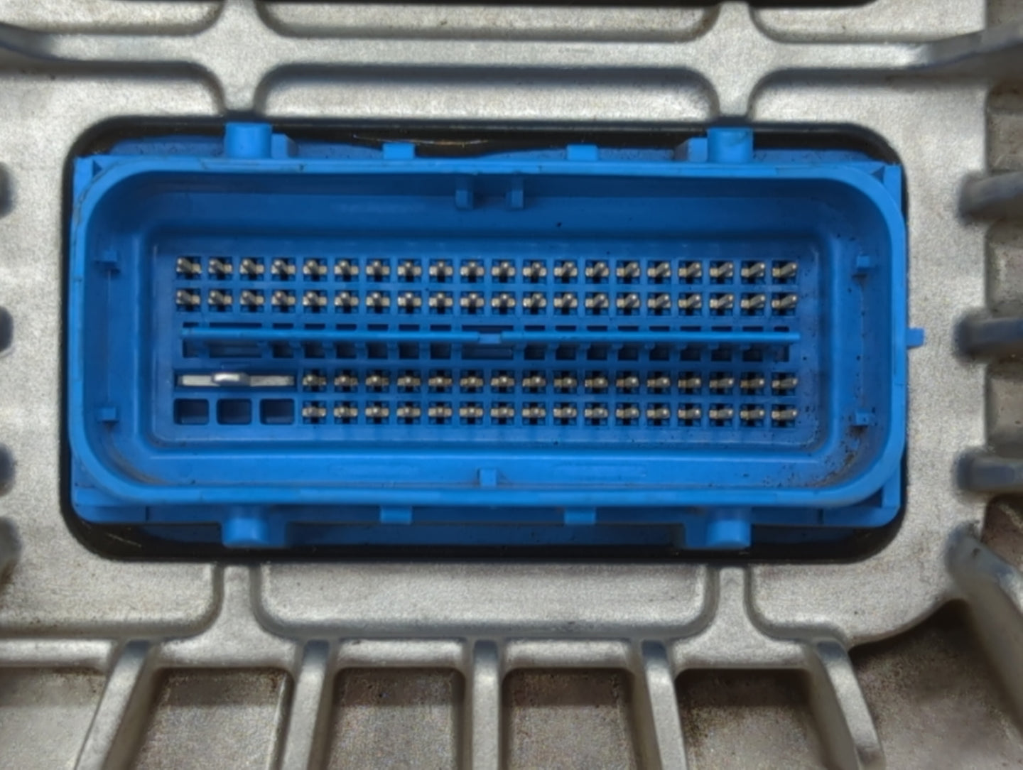 2017 Chevrolet Traverse PCM Engine Control Computer ECU ECM PCU OEM P/N:12670801 12694743, 12667002 Fits Fits 2018 2019 OEM 