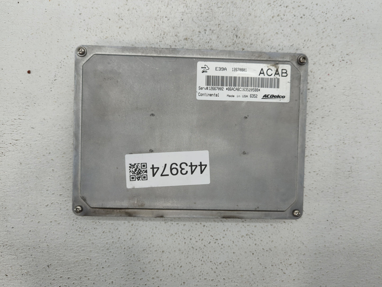 2017 Chevrolet Traverse PCM Engine Control Computer ECU ECM PCU OEM P/N:12667002 12667189, 12685918 Fits Fits 2018 2019 2020