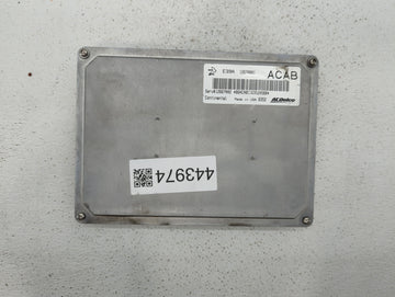 2017 Chevrolet Traverse PCM Engine Control Computer ECU ECM PCU OEM P/N:12667002 12667189, 12685918 Fits Fits 2018 2019 2020