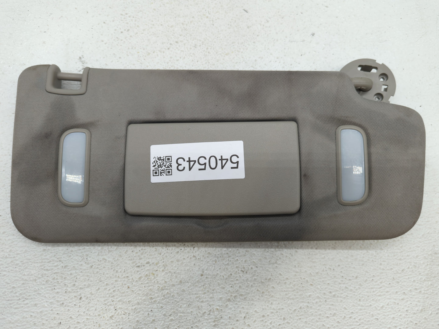 2017 Chevrolet Traverse Sun Visor Shade Replacement Passenger Right Mirror Fits OEM Used Auto Parts - Oemusedautoparts1.com