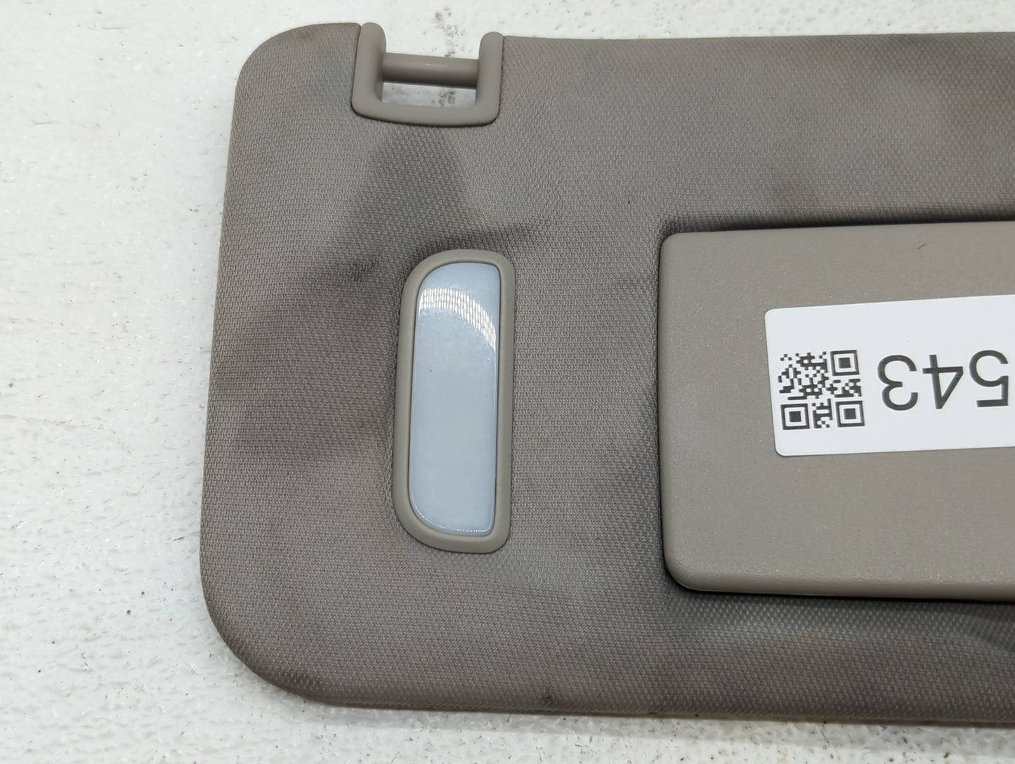 2017 Chevrolet Traverse Sun Visor Shade Replacement Passenger Right Mirror Fits OEM Used Auto Parts - Oemusedautoparts1.com