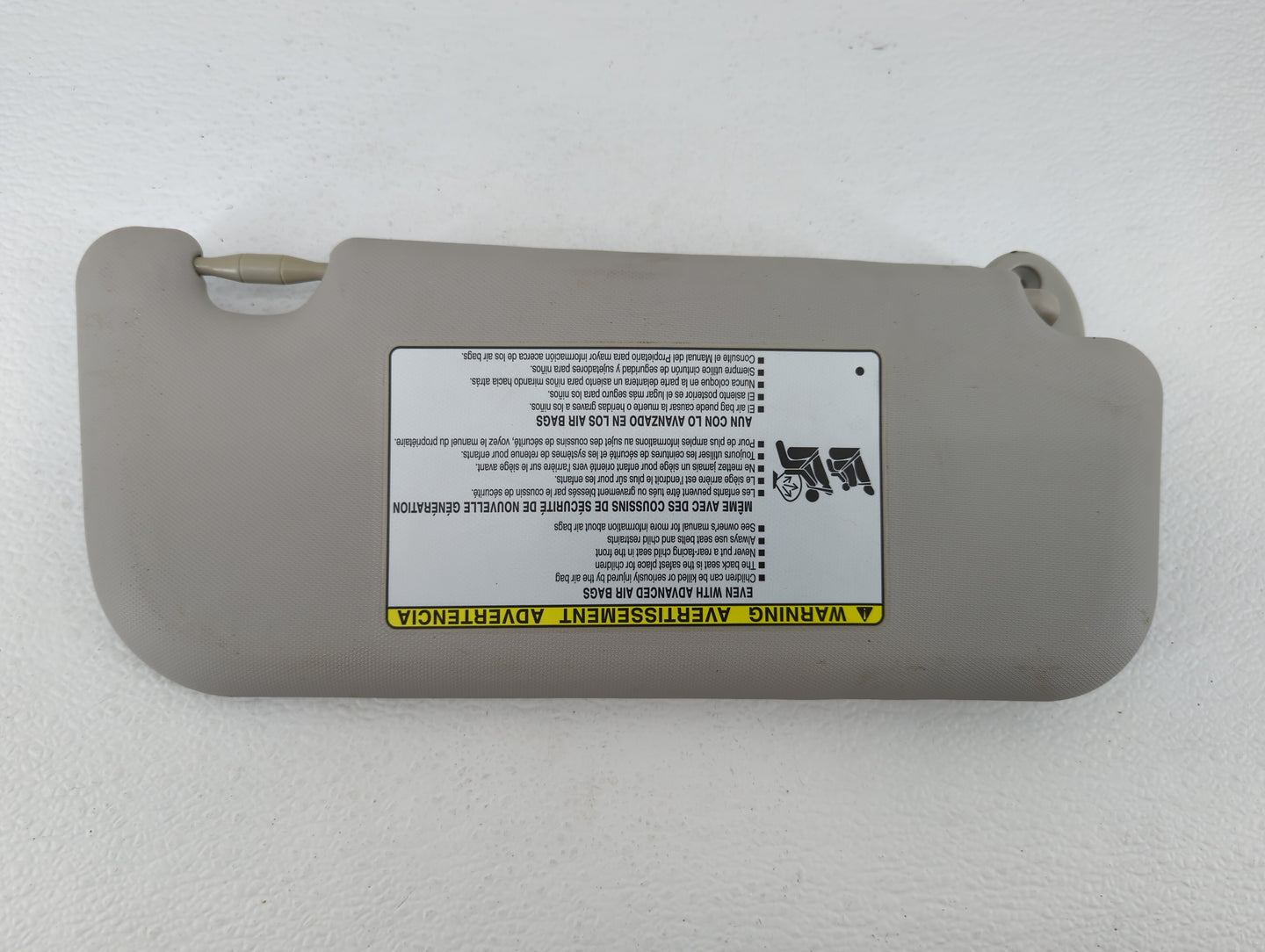 2017 Chevrolet Traverse Sun Visor Shade Replacement Driver Left Mirror Fits OEM Used Auto Parts - Oemusedautoparts1.com