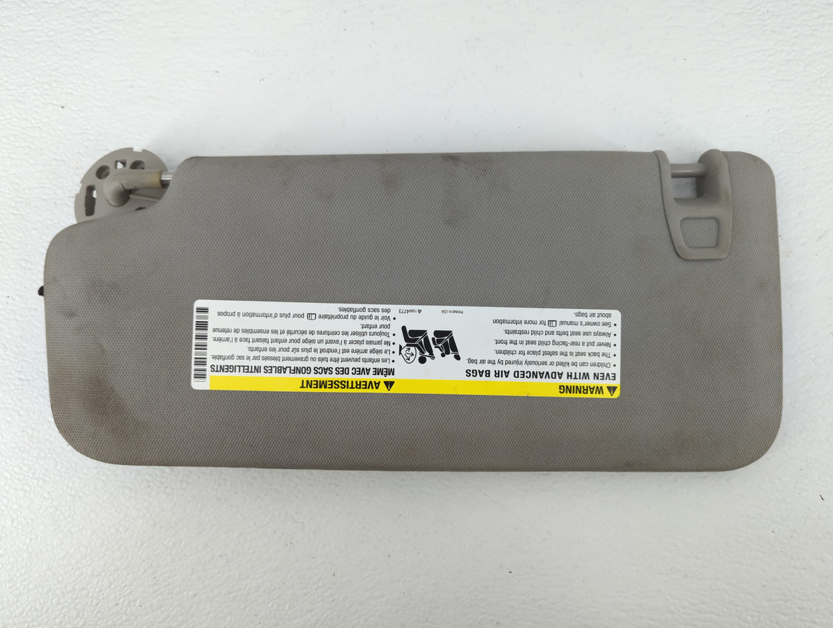 2017 Chevrolet Traverse Sun Visor Shade Replacement Passenger Right Mirror Fits OEM Used Auto Parts - Oemusedautoparts1.com