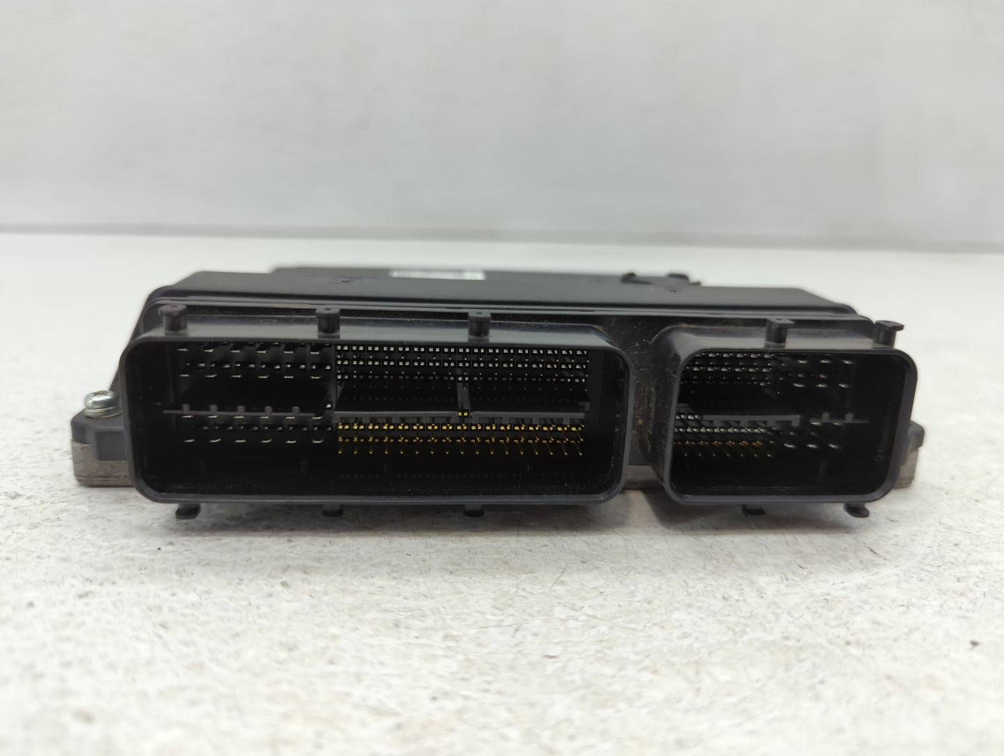 2017 Chevrolet Traverse PCM Engine Control Computer ECU ECM PCU OEM P/N:89661-06J42 12670801 Fits Fits 2018 2019 2020 OEM Us