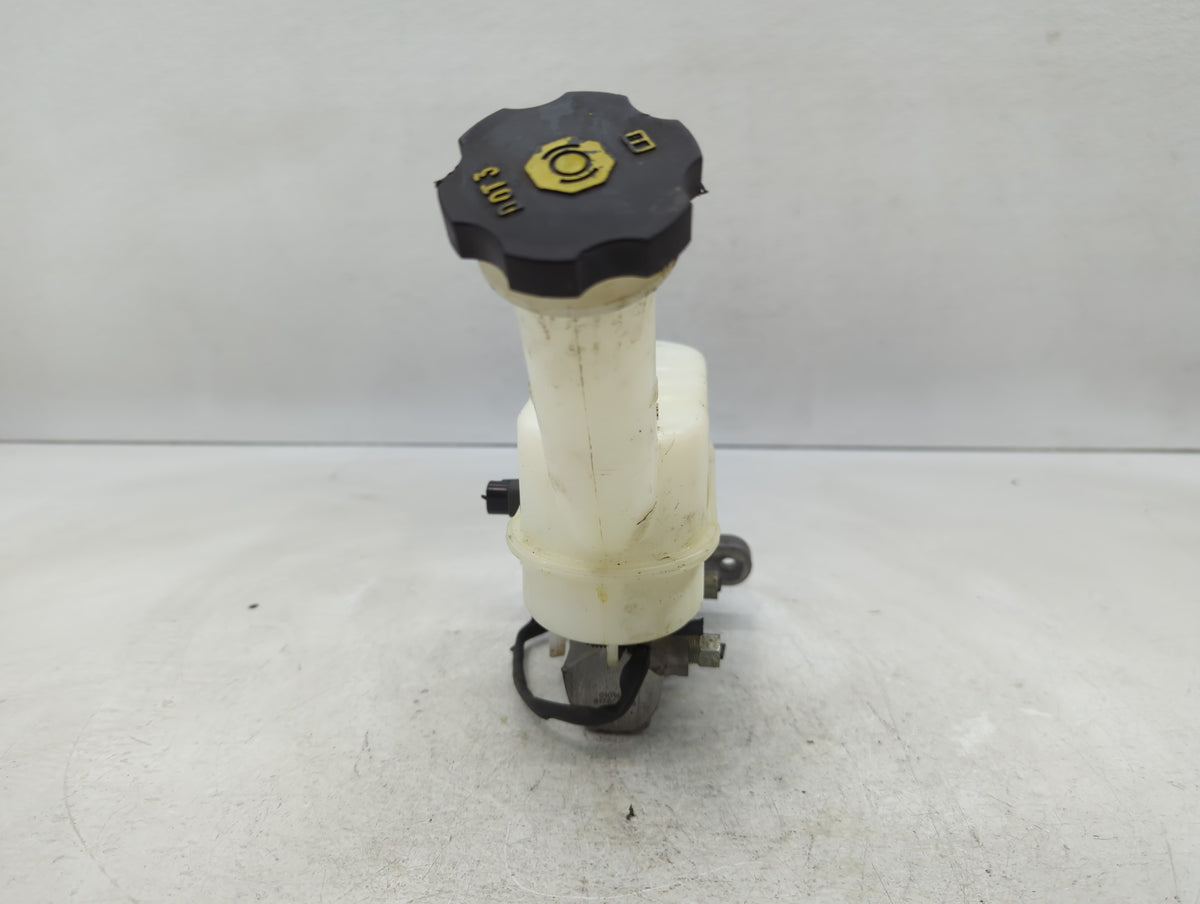Chevrolet Traverse Brake Master Cylinder 610097 - Oemusedautoparts1.com