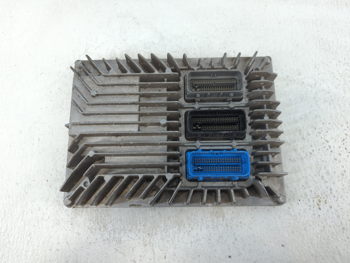 2017 Chevrolet Traverse PCM Engine Control Computer ECU ECM PCU OEM P/N:12667002 E39A 12670801 Fits Fits 2018 2019 2020 OEM 