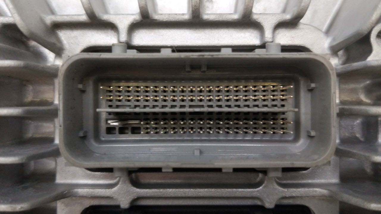 2017 Chevrolet Traverse PCM Engine Control Computer ECU ECM PCU OEM P/N:12667002 12667189, 12685918, 12666068 Fits Fits 2018