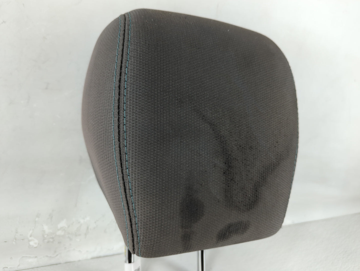 2013 Chevrolet Traverse Headrest Head Rest Front Driver Passenger Seat - Oemusedautoparts1.com