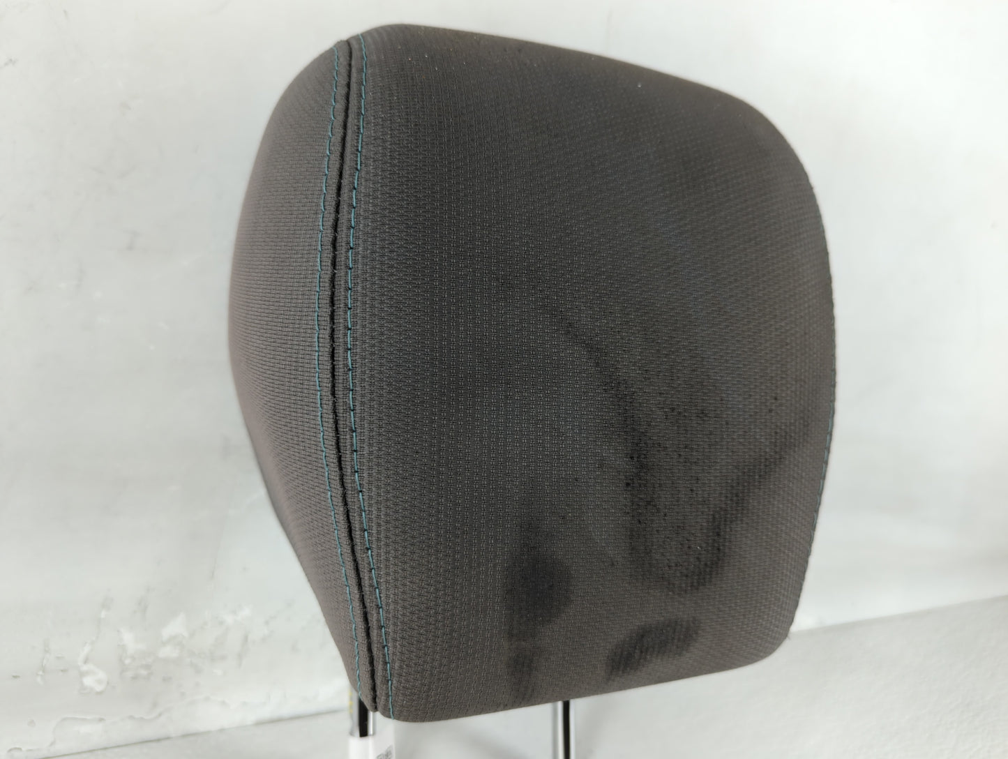 2013 Chevrolet Traverse Headrest Head Rest Front Driver Passenger Seat - Oemusedautoparts1.com