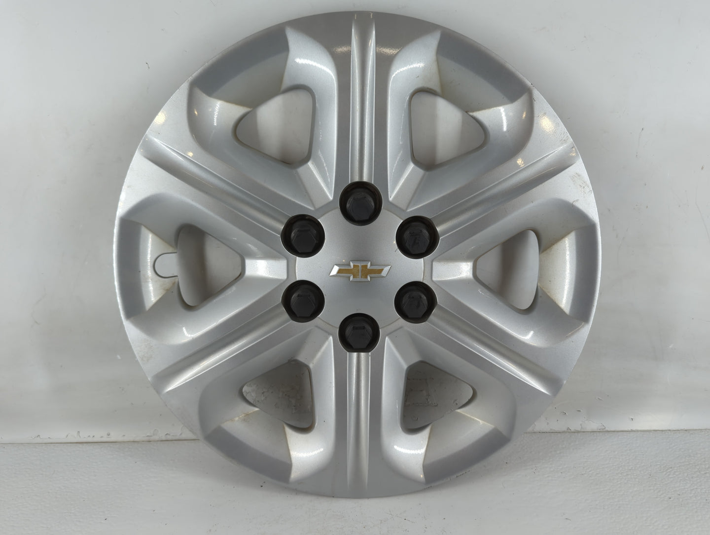 2017-2017 Chevrolet Traverse Driver Front Wheel Hub Oem - Oemusedautoparts1.com