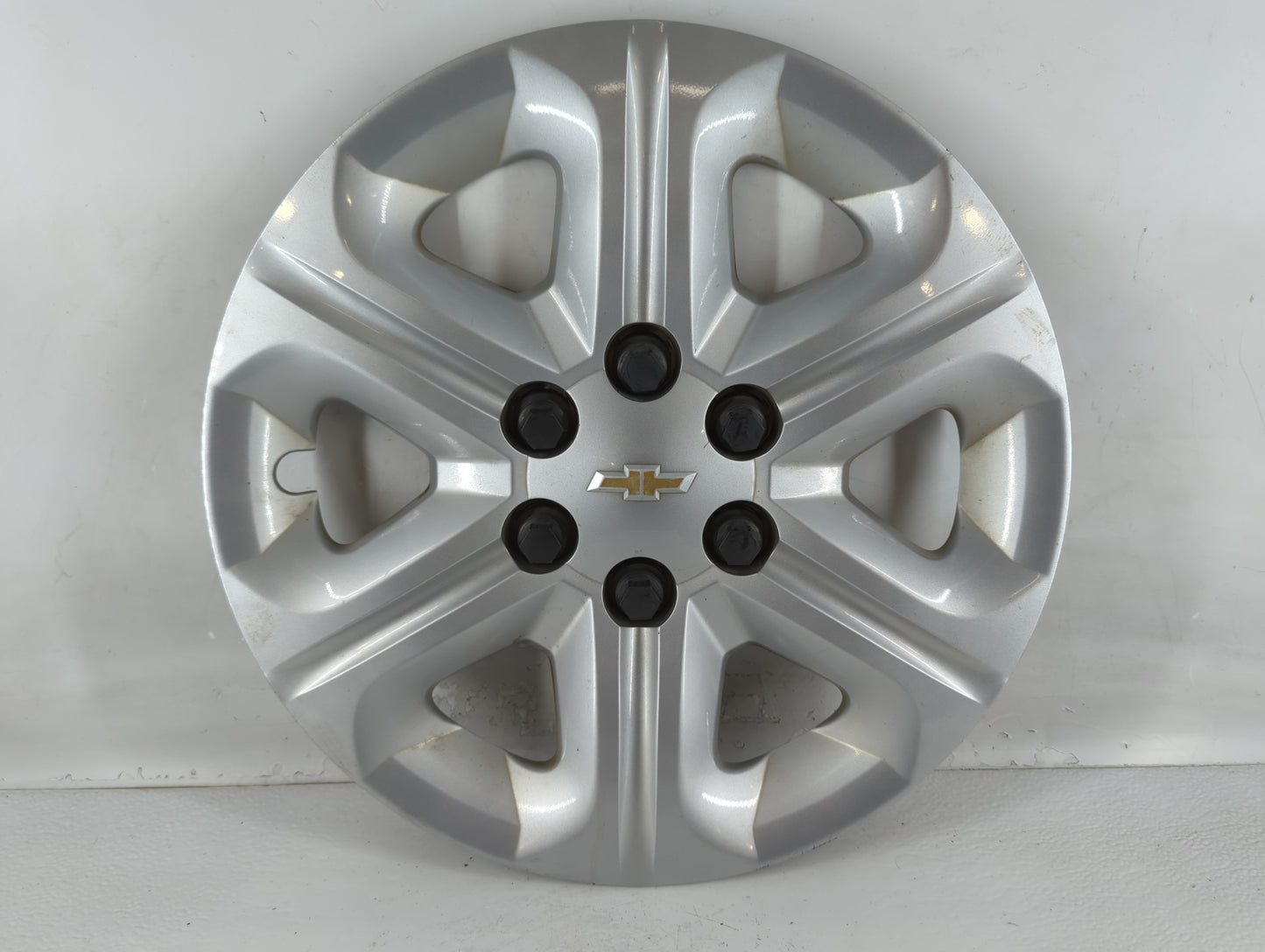 2017-2017 Chevrolet Traverse Driver Front Wheel Hub Oem - Oemusedautoparts1.com