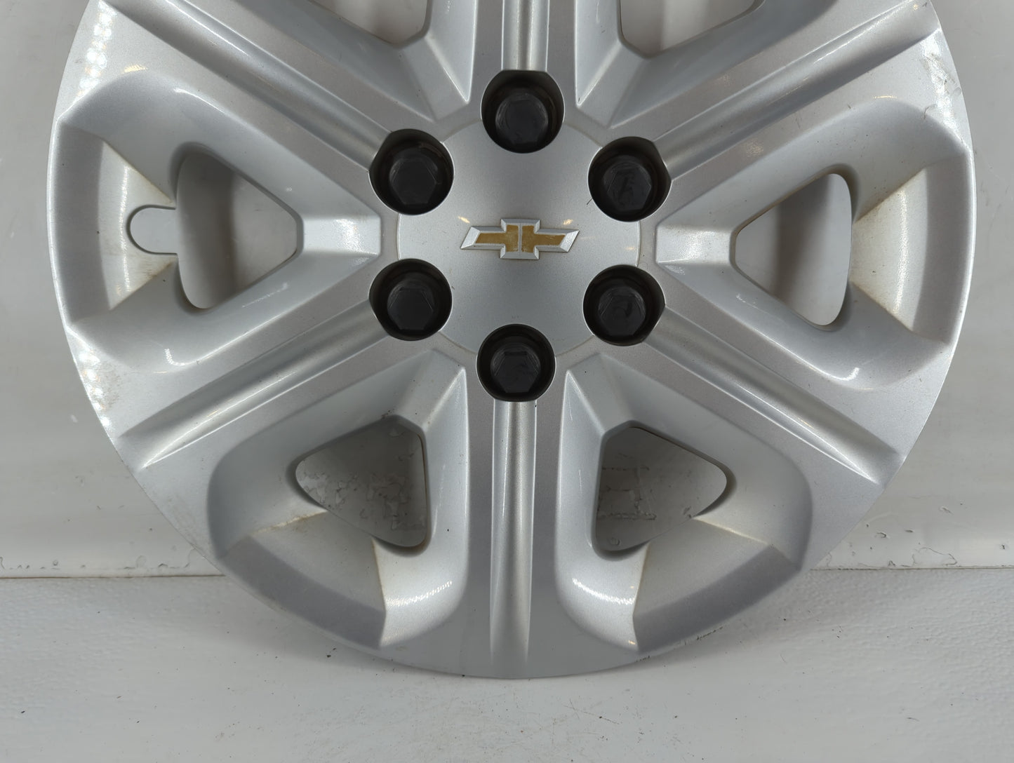 2017-2017 Chevrolet Traverse Driver Front Wheel Hub Oem - Oemusedautoparts1.com
