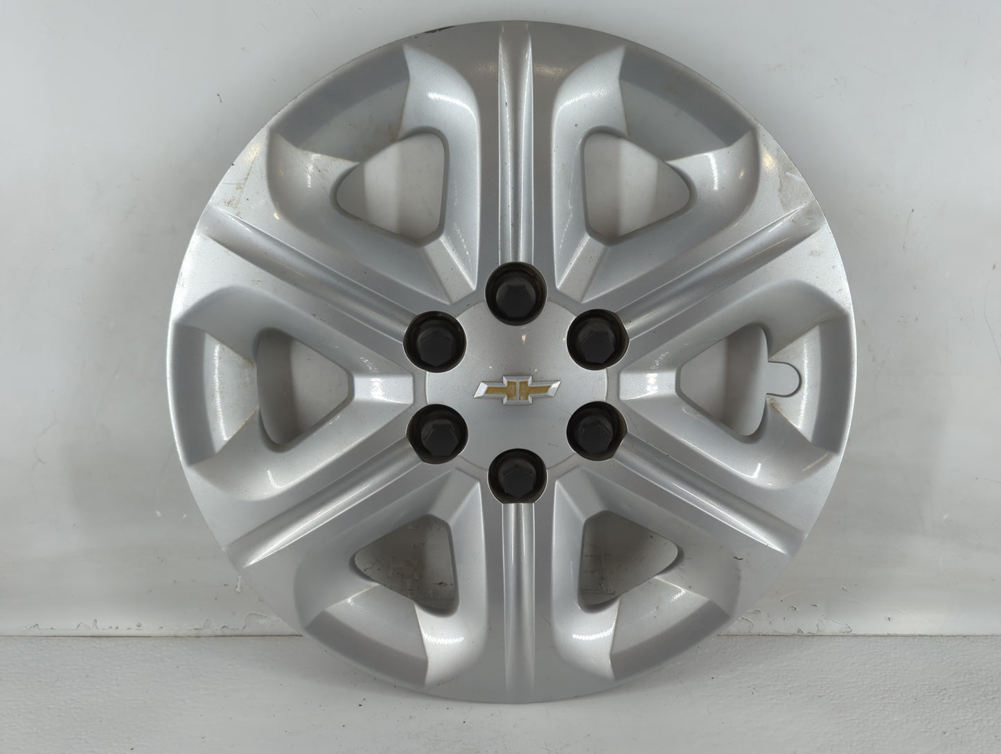 2017-2017 Chevrolet Traverse Driver Front Wheel Hub Oem - Oemusedautoparts1.com