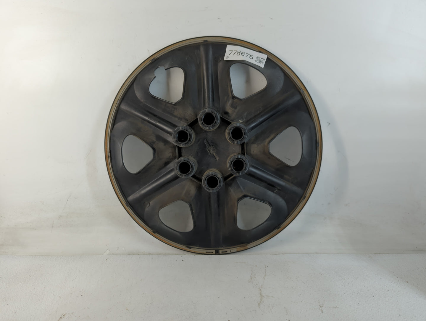2017-2017 Chevrolet Traverse Driver Front Wheel Hub Oem - Oemusedautoparts1.com