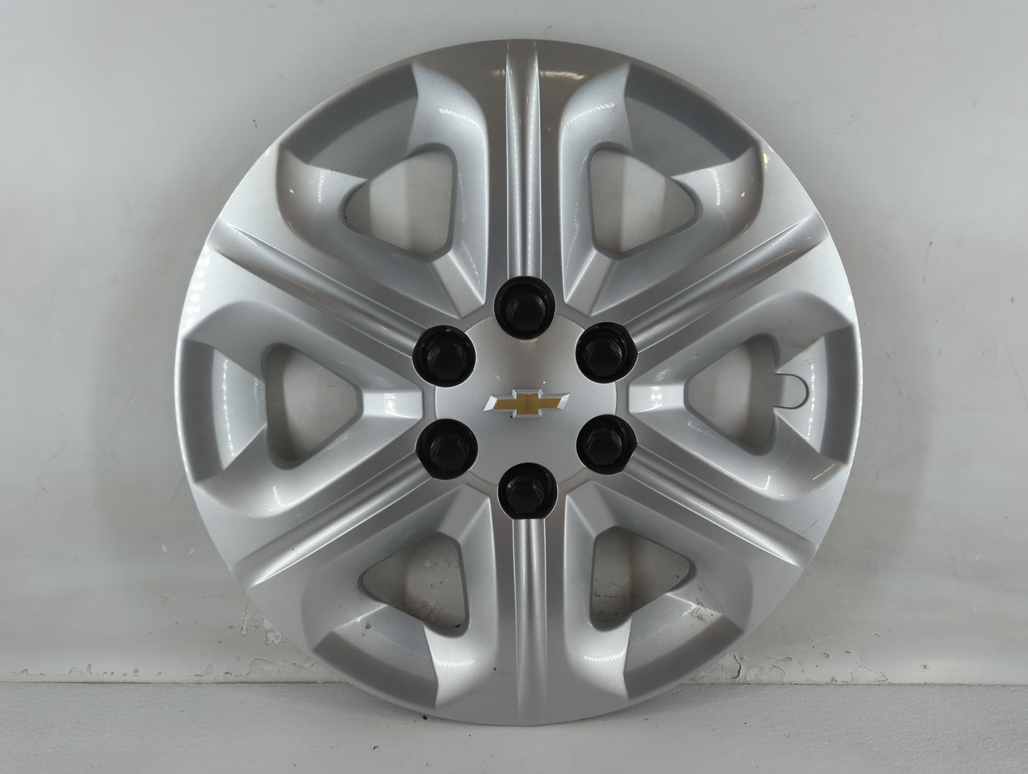 2017-2017 Chevrolet Traverse Driver Front Wheel Hub Oem - Oemusedautoparts1.com