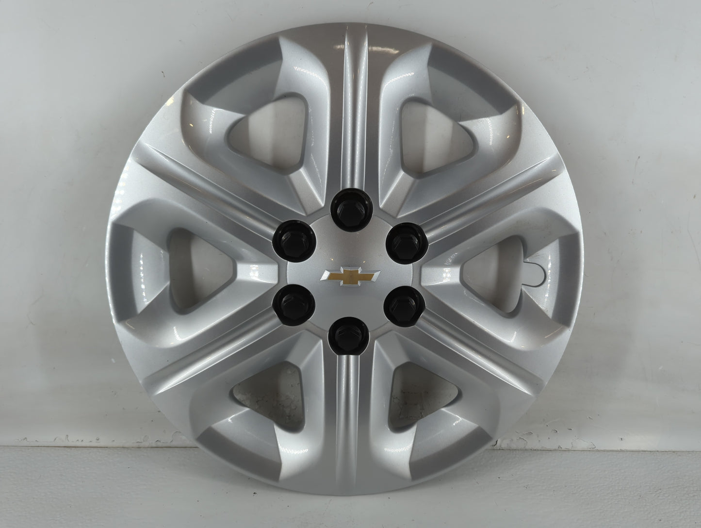2017-2017 Chevrolet Traverse Driver Front Wheel Hub Oem - Oemusedautoparts1.com