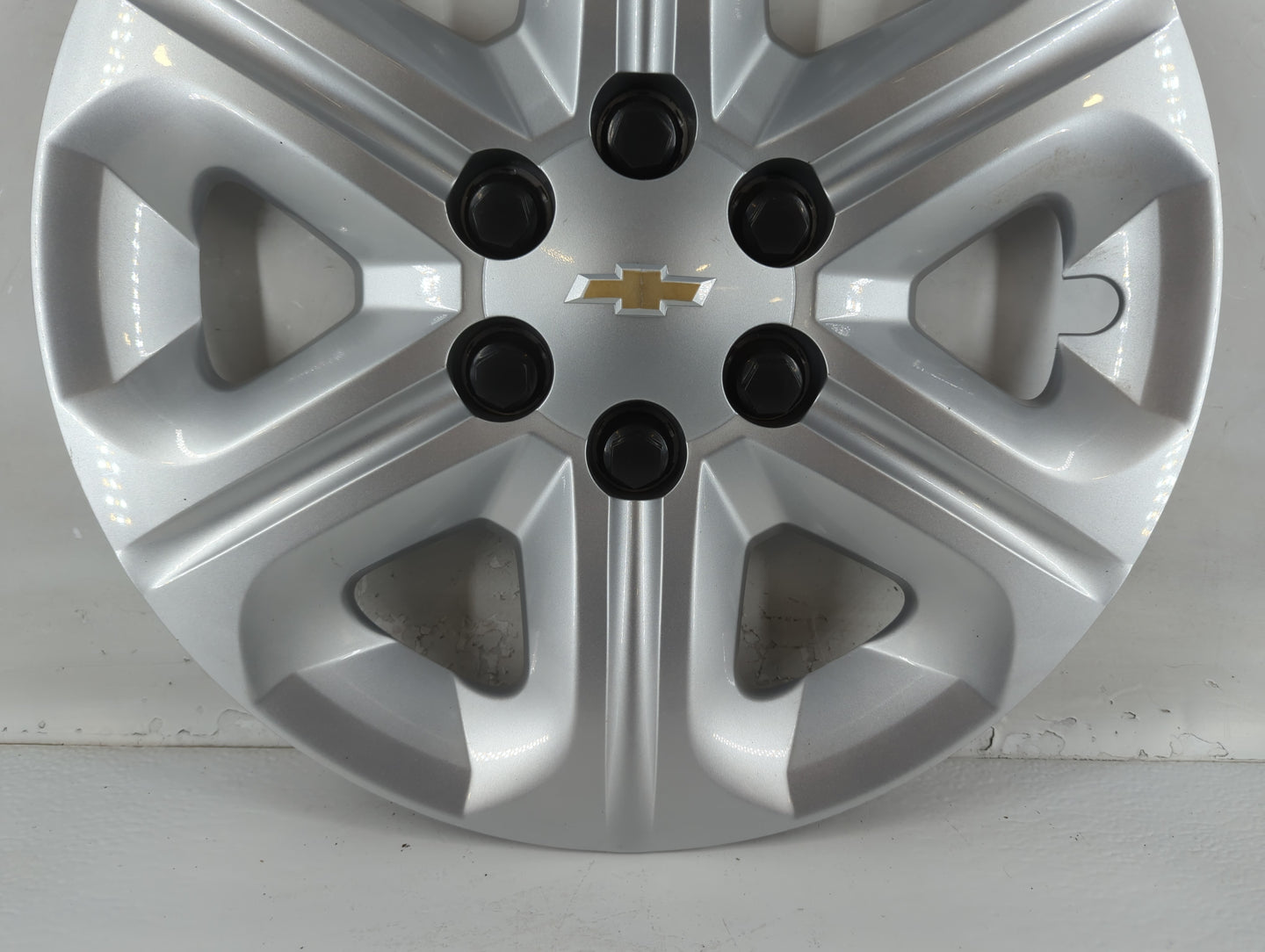 2017-2017 Chevrolet Traverse Driver Front Wheel Hub Oem - Oemusedautoparts1.com