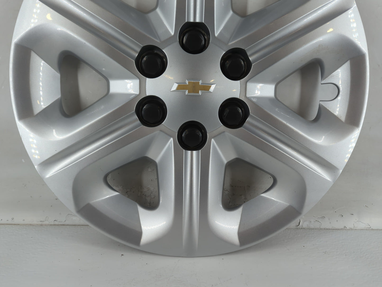 2017-2017 Chevrolet Traverse Driver Front Wheel Hub Oem - Oemusedautoparts1.com
