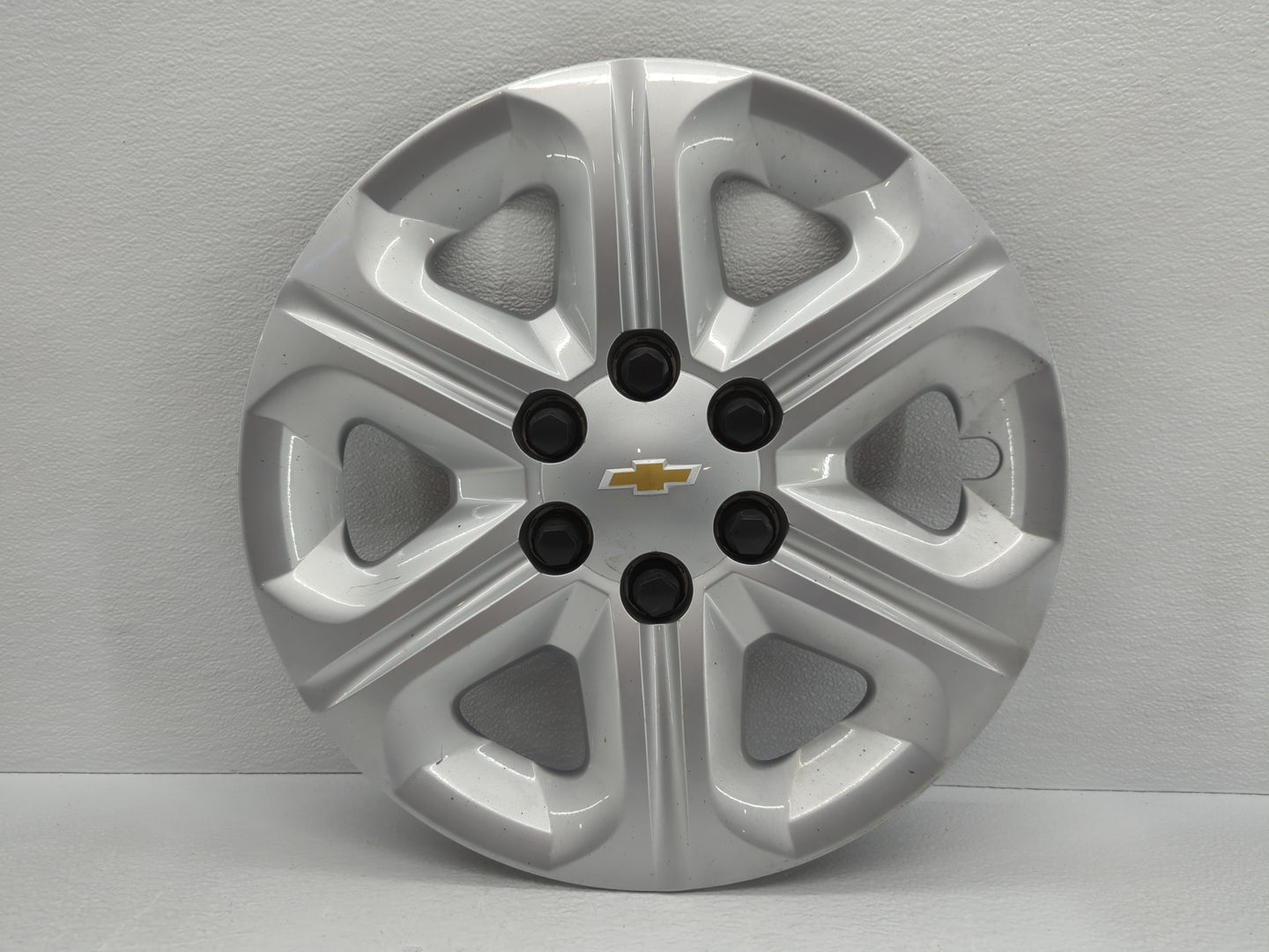 2017-2017 Chevrolet Traverse Driver Front Wheel Hub Oem - Oemusedautoparts1.com