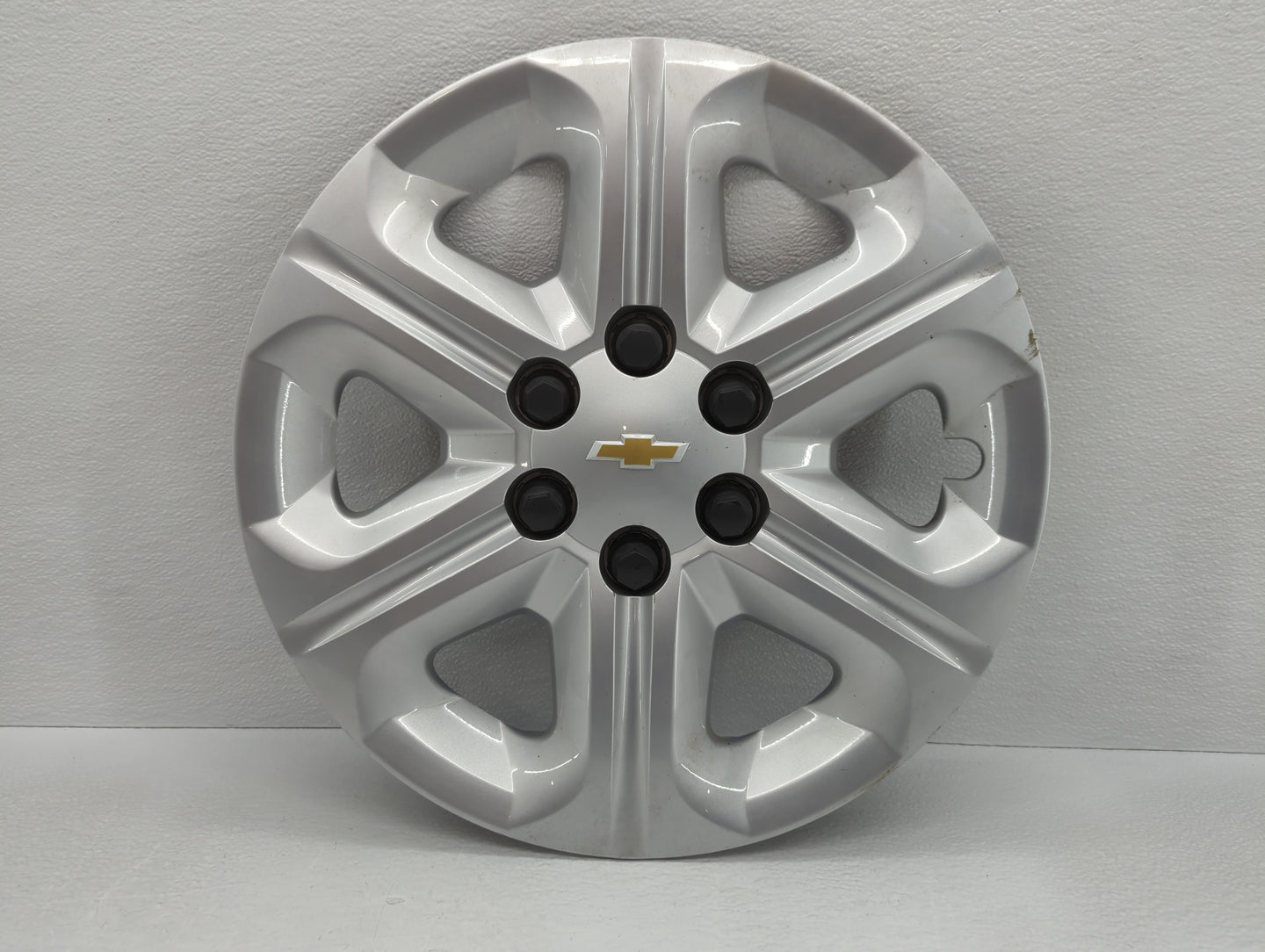 2017-2017 Chevrolet Traverse Driver Front Wheel Hub Oem - Oemusedautoparts1.com